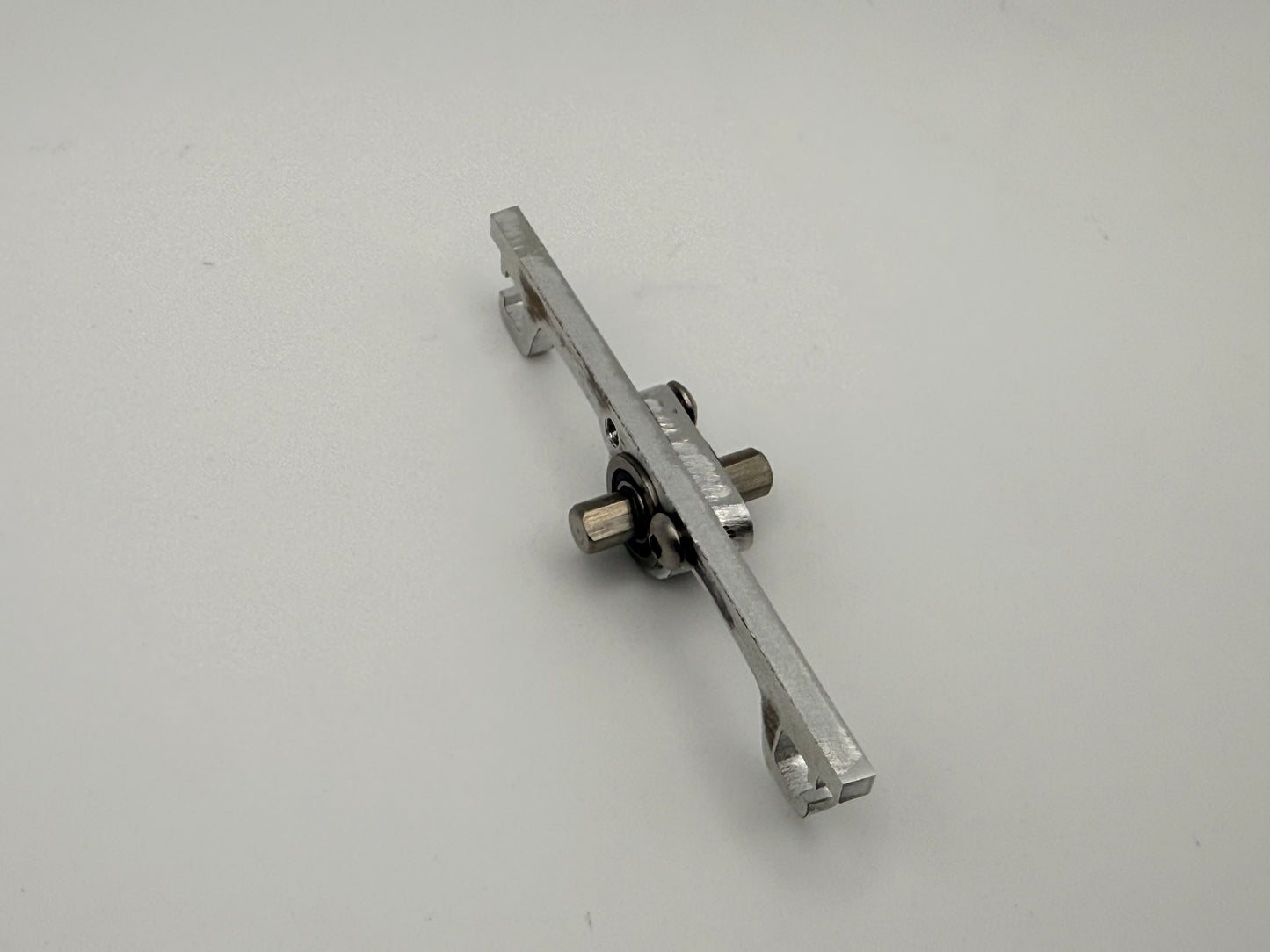 IGUANA HD Carrier Bearing Crossmember