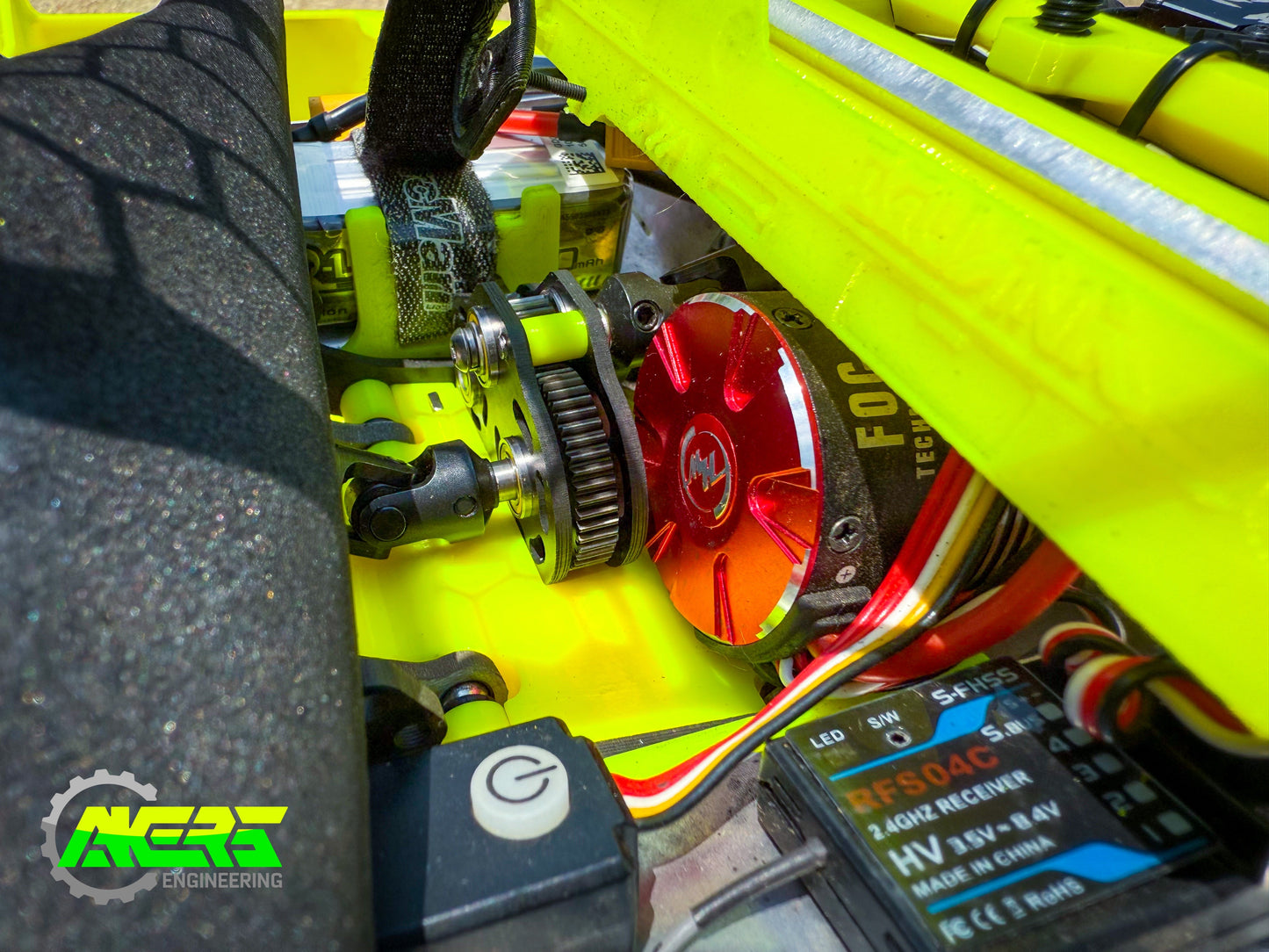 IGUANA LCG Chassis System
