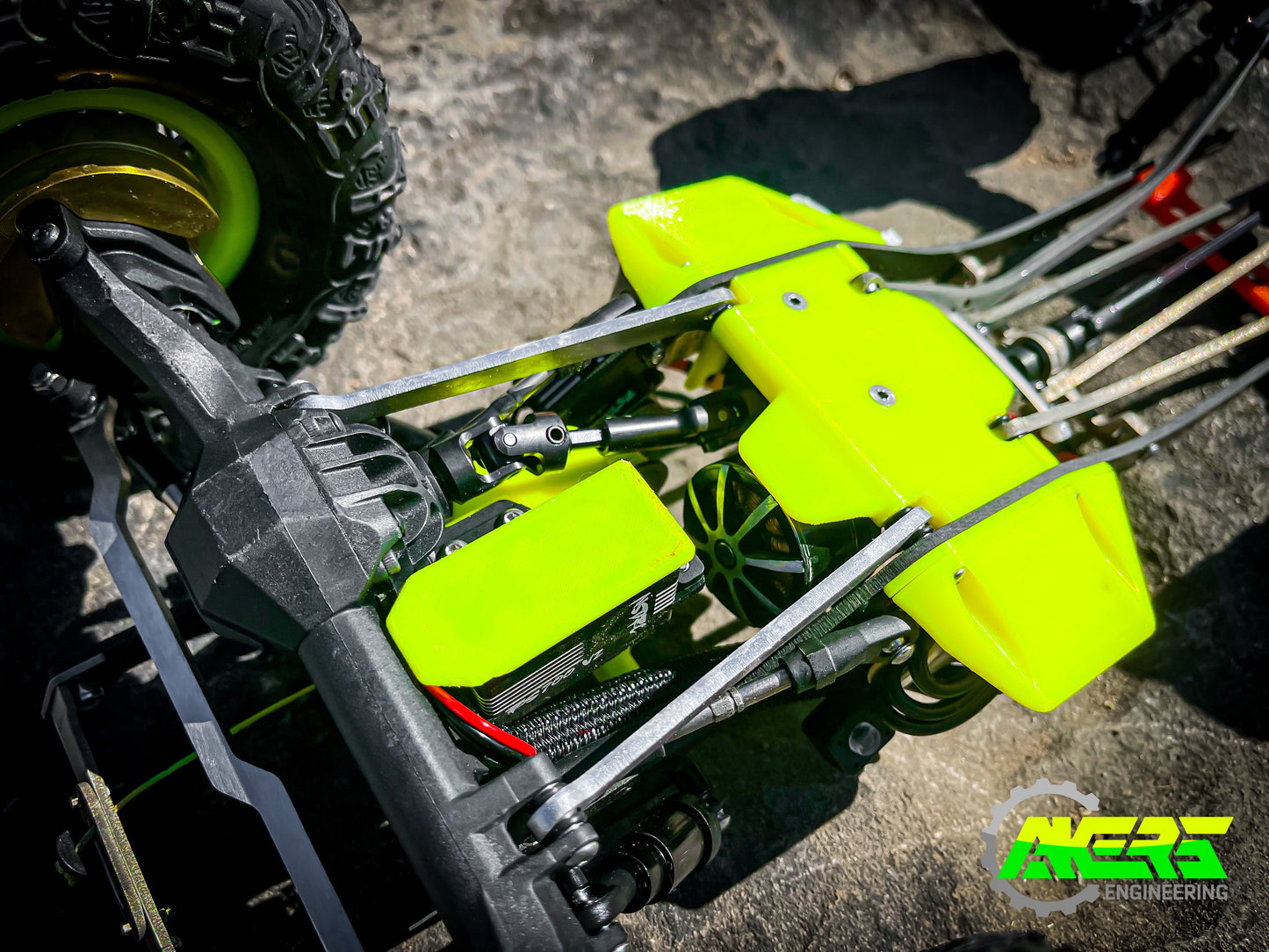 IGUANA LCG Chassis System