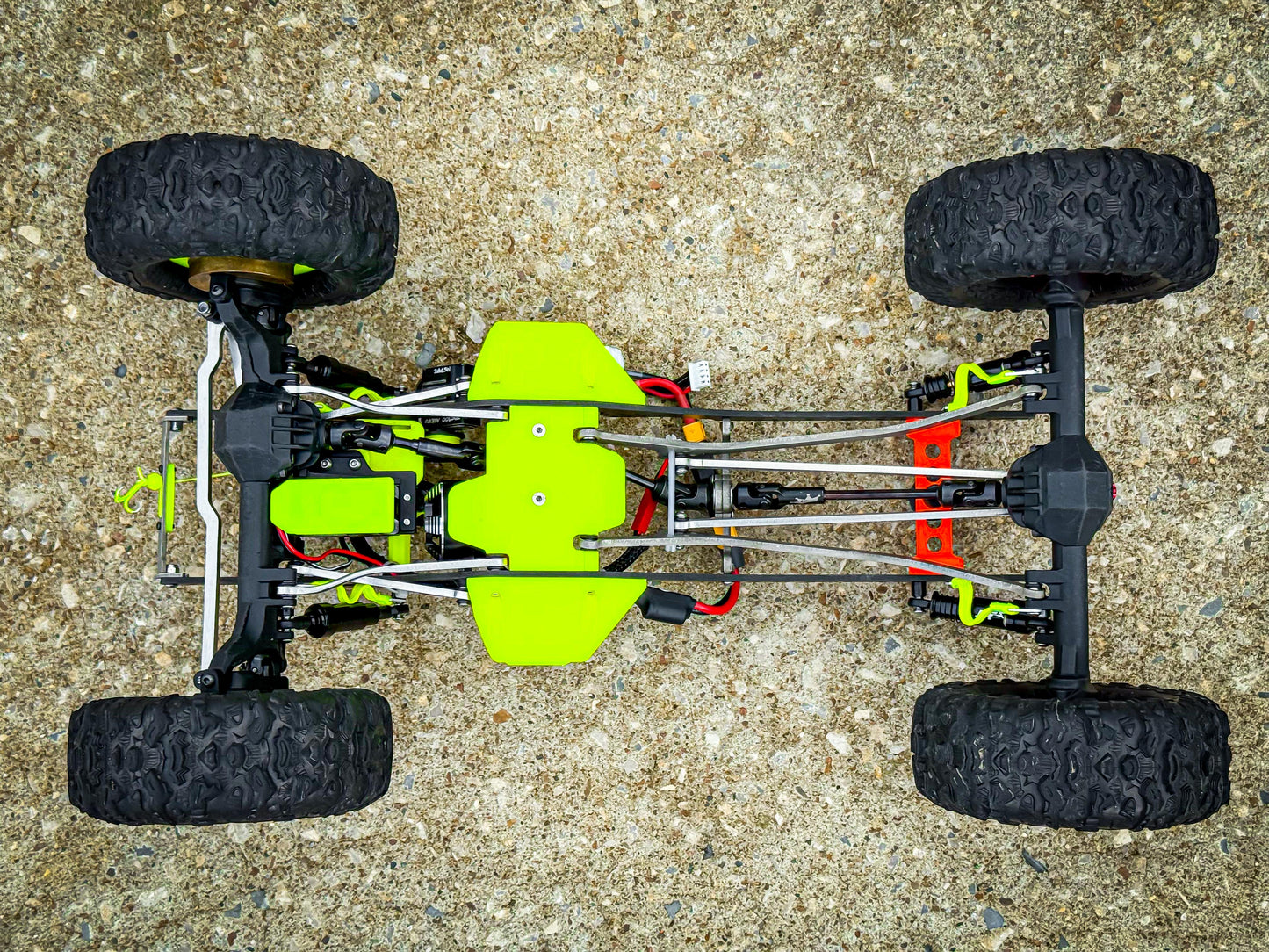 IGUANA LCG Chassis System