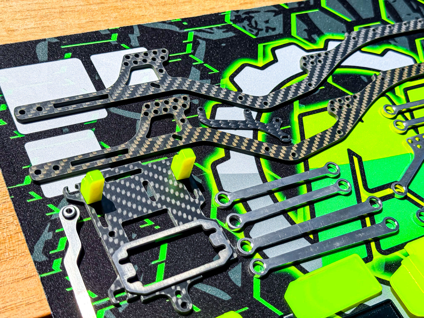 IGUANA LCG Chassis System