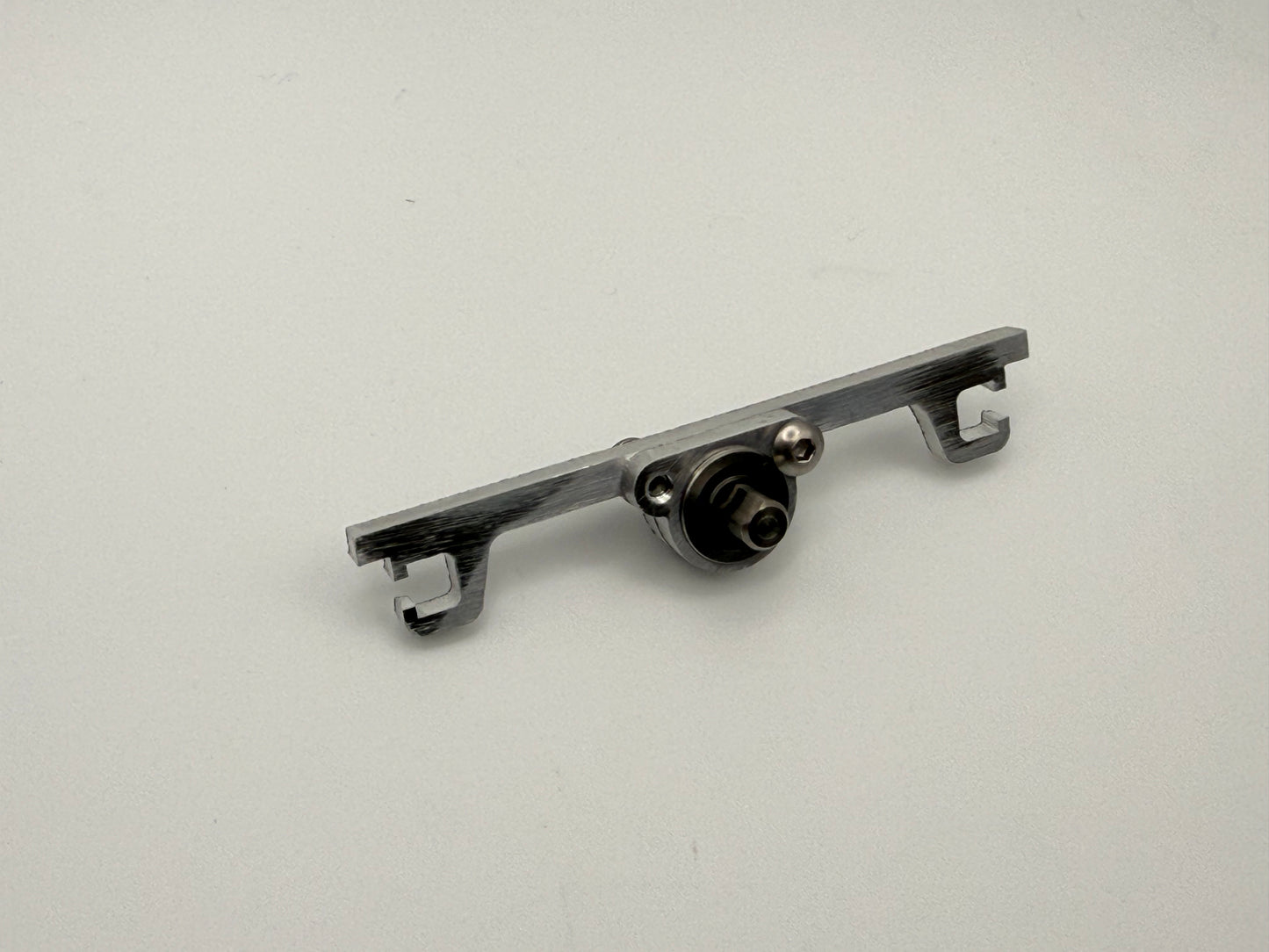 IGUANA HD Carrier Bearing Crossmember